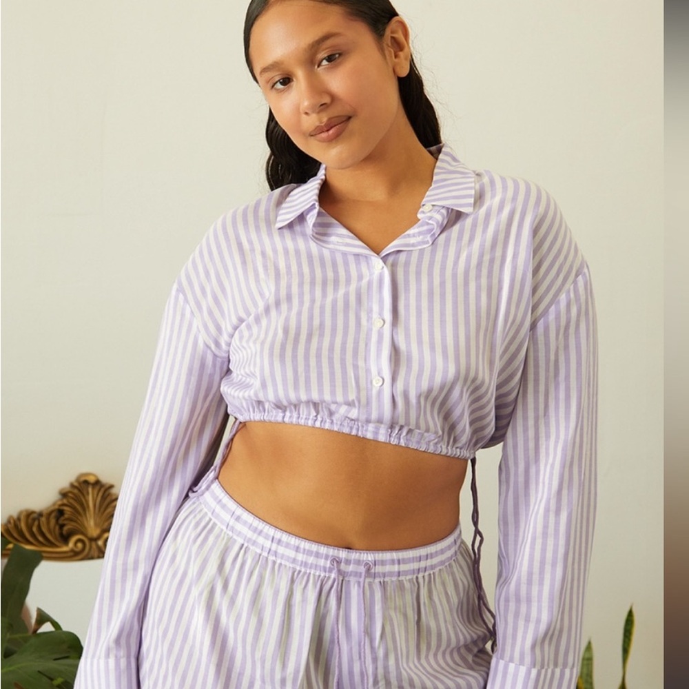 Savage x Fenty Coastal Stripe Woven Voile Sleep Crop
Shirt with Drawstring NWT - Picture 2 of 5